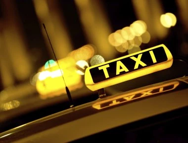 Σε απεργία τα ταξί την Τρίτη λόγω... Uber